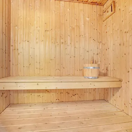 Four-bedroom In Romo *