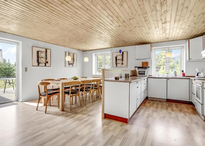 Four-bedroom In Feriehus *