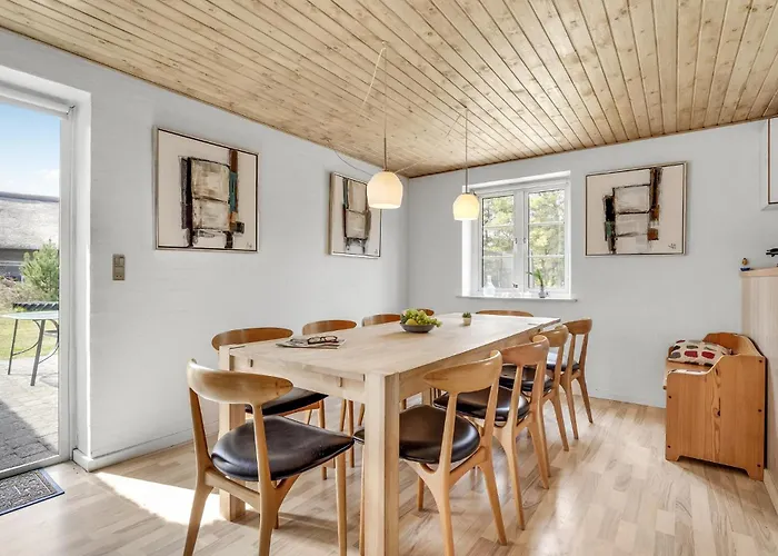 Four-bedroom In Feriehus *