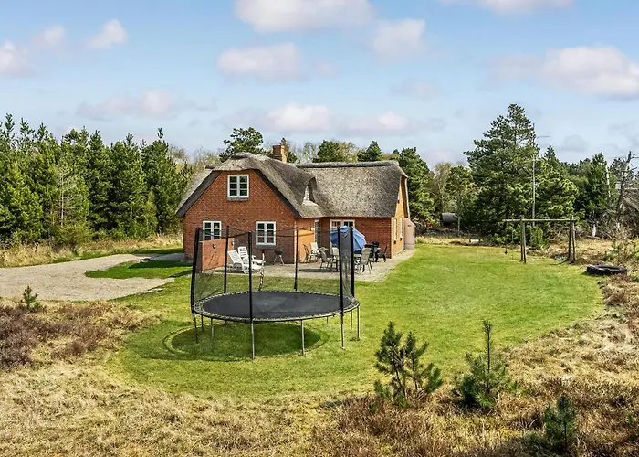 Four-bedroom In Feriehus *